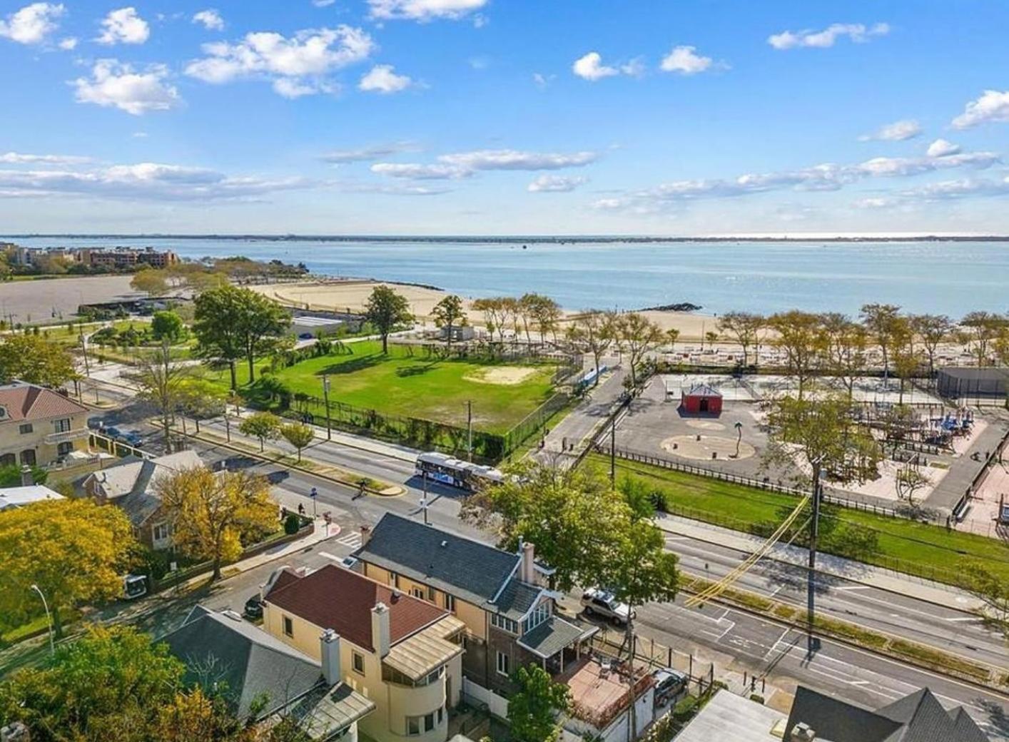 2 Bedroom Cozy Gem Manhattan Beach New York Esterno foto